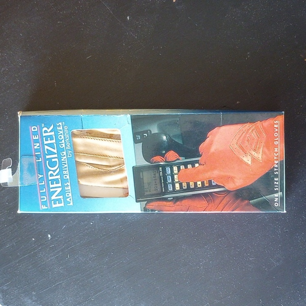 NIB Energizer driving gloves